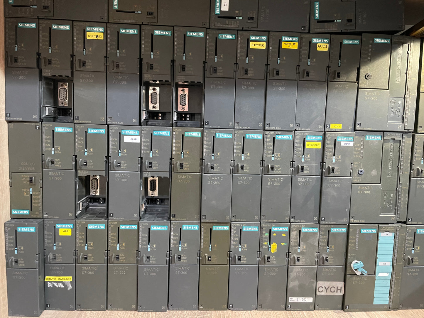 S7-300 siemens la gamme complète est disponible (plc / modules / alimentation)